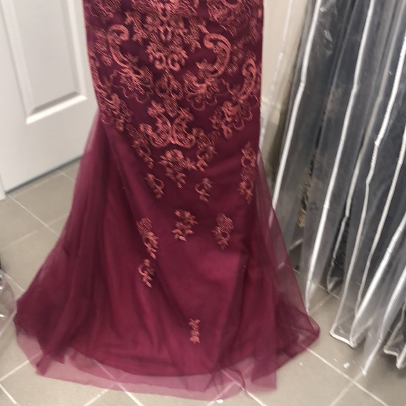 Elegant long evening dress - Picture 4 of 9